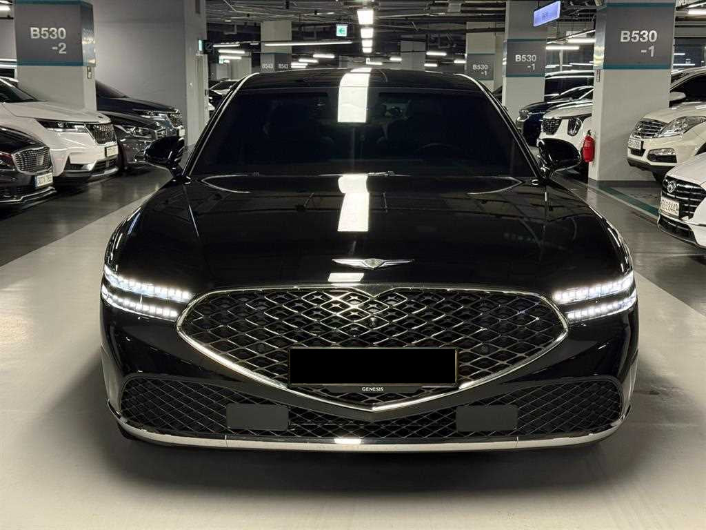 Genesis G90 — photo 02