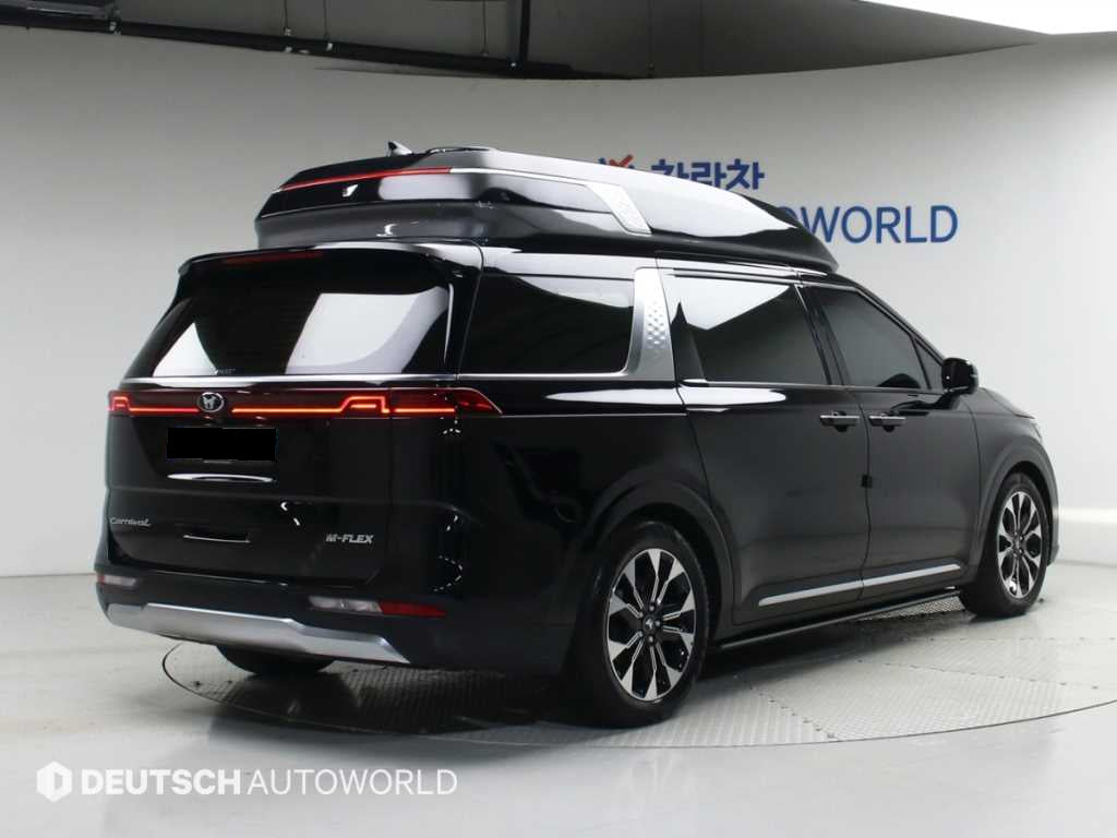 Kia Carnival — photo 02