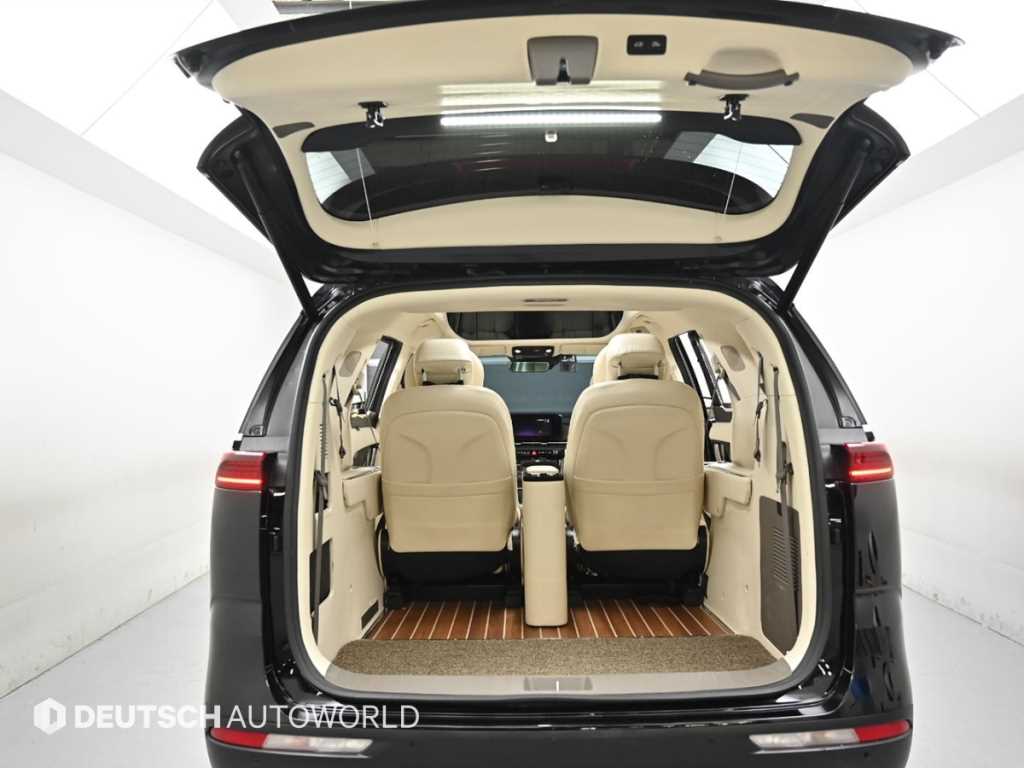Kia Carnival — photo 19