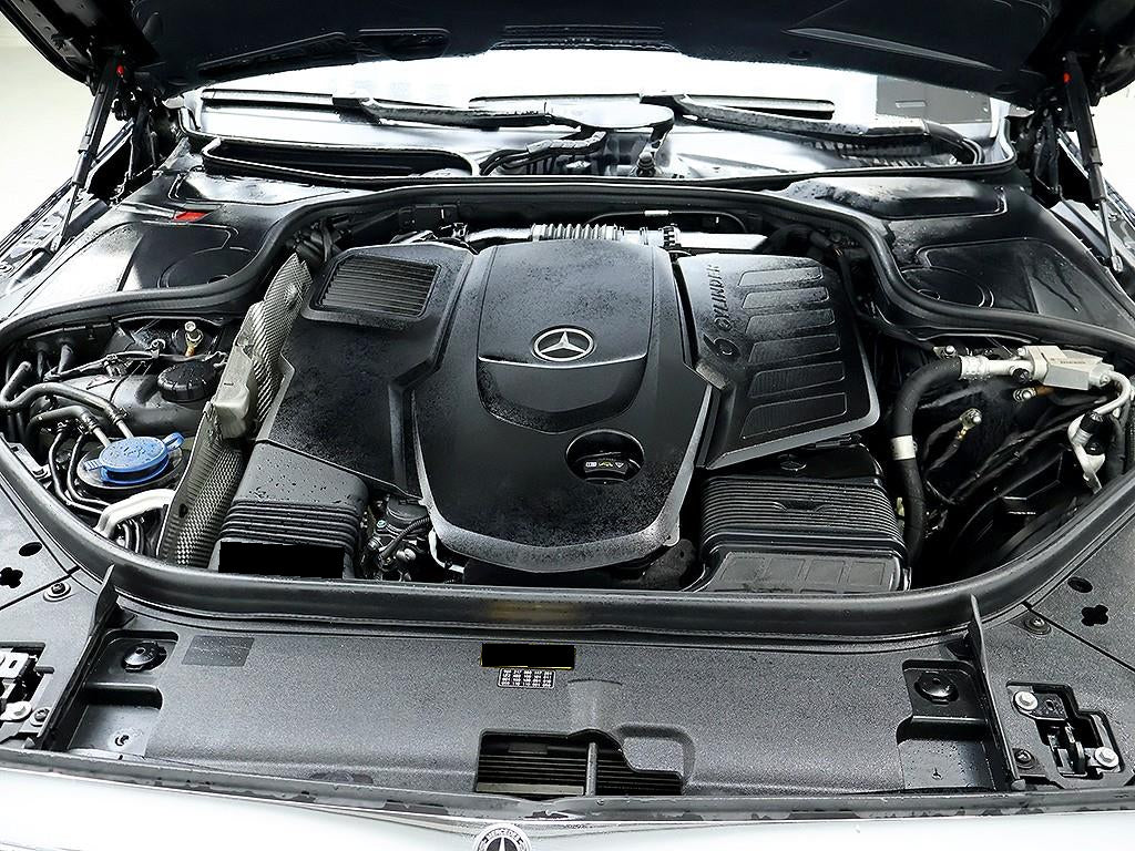 Mercedes-Benz S-Class — photo 07