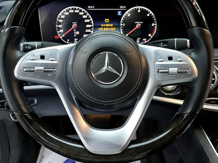 Mercedes-Benz S-Class — photo 15