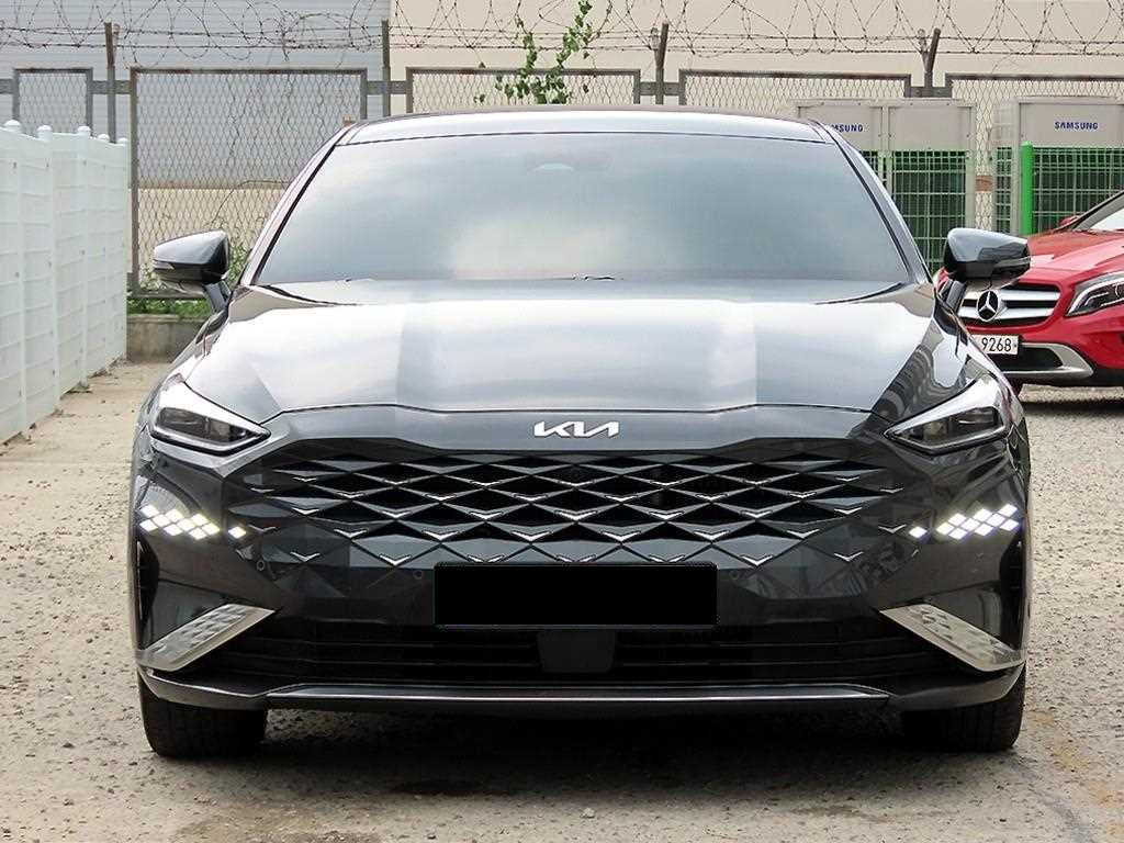 Kia K8 — photo 02