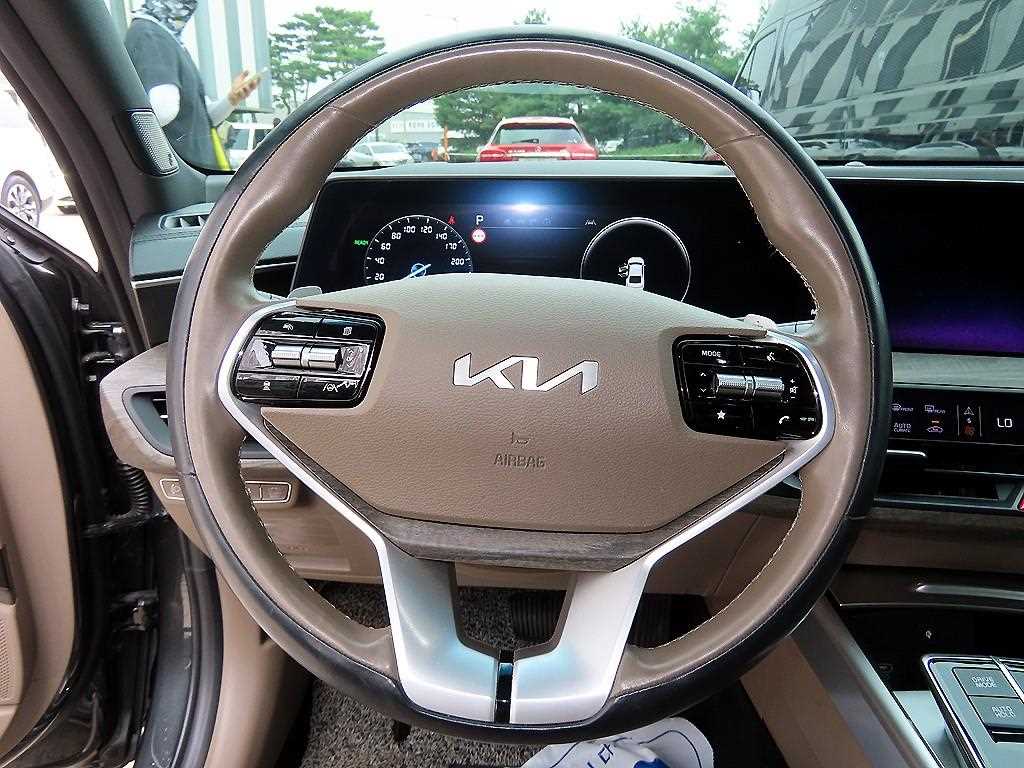 Kia K8 — photo 08