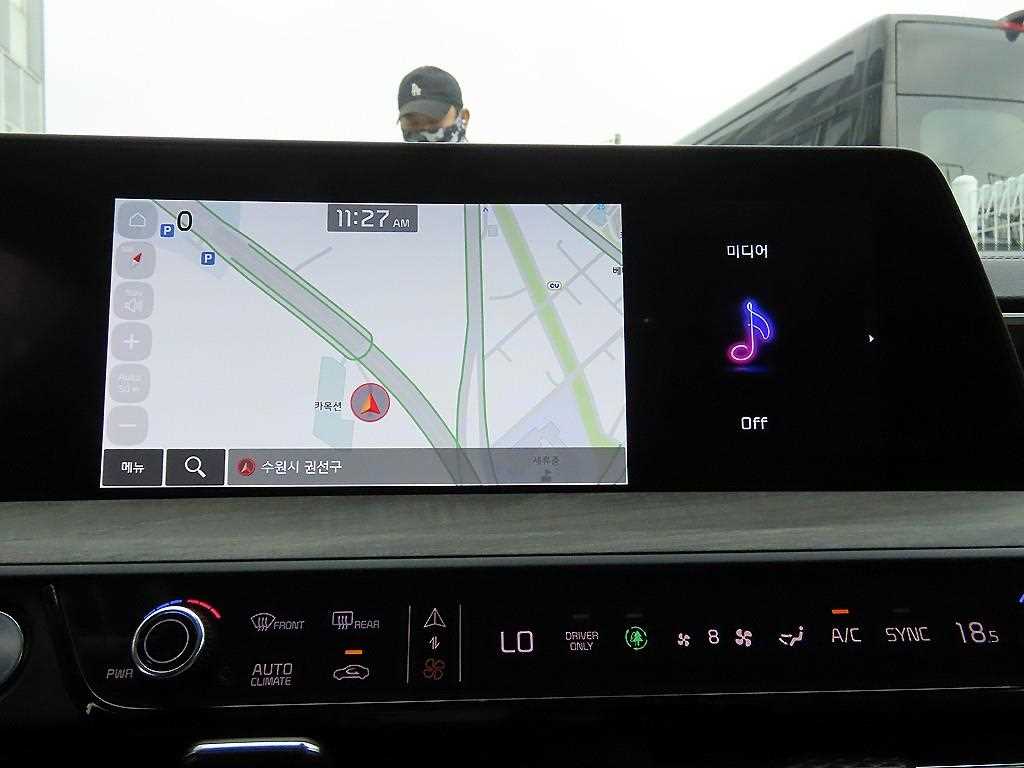 Kia K8 — photo 15