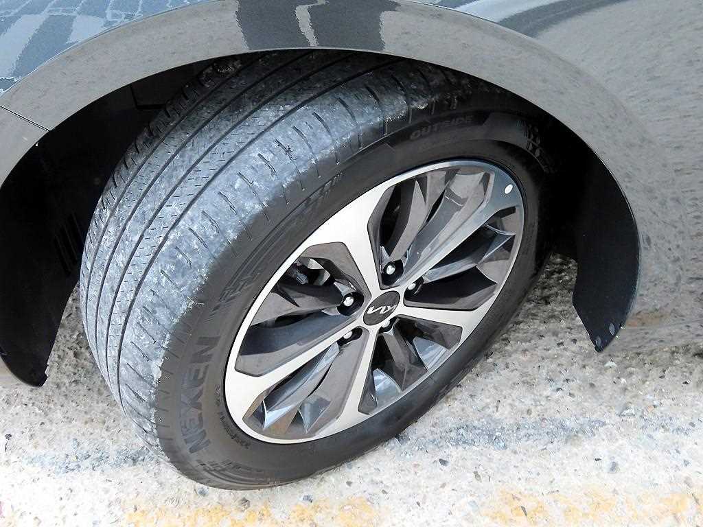 Kia K8 — photo 20