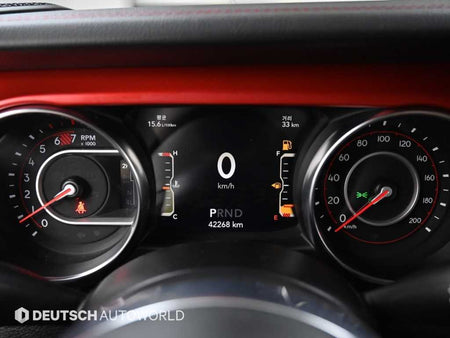 Jeep Wrangler — photo 08