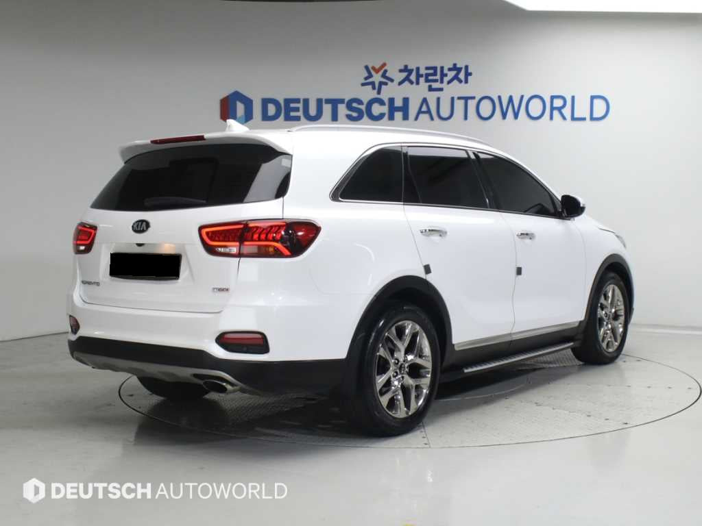 Kia Sorento — photo 02