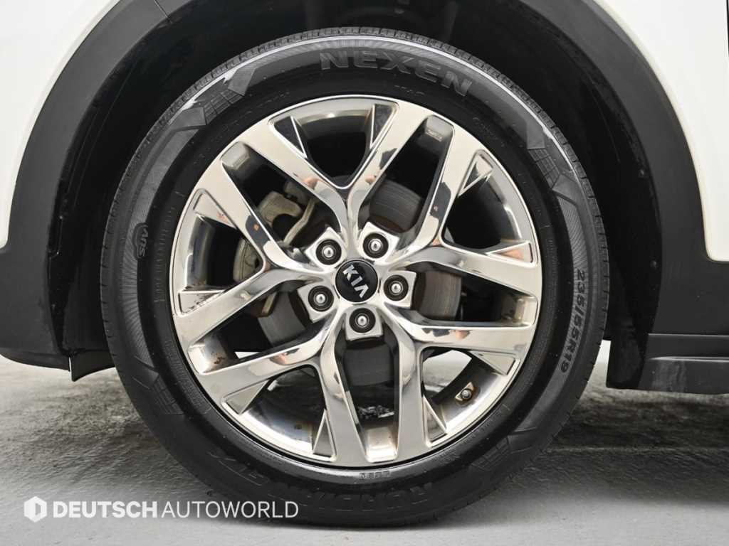 Kia Sorento — photo 05