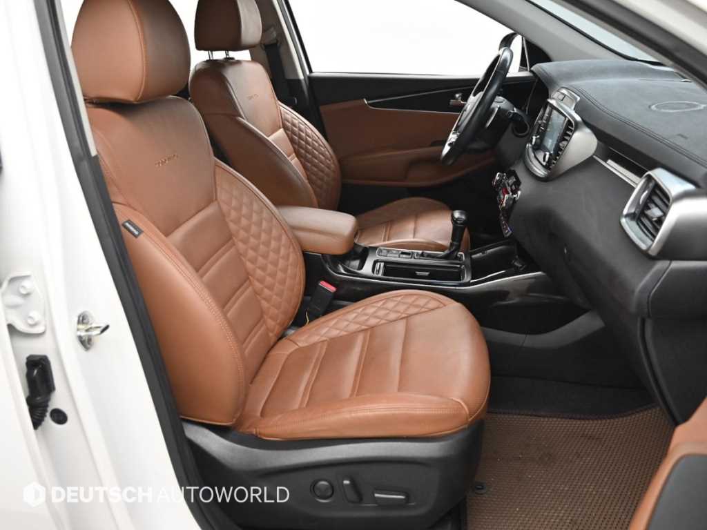 Kia Sorento — photo 10