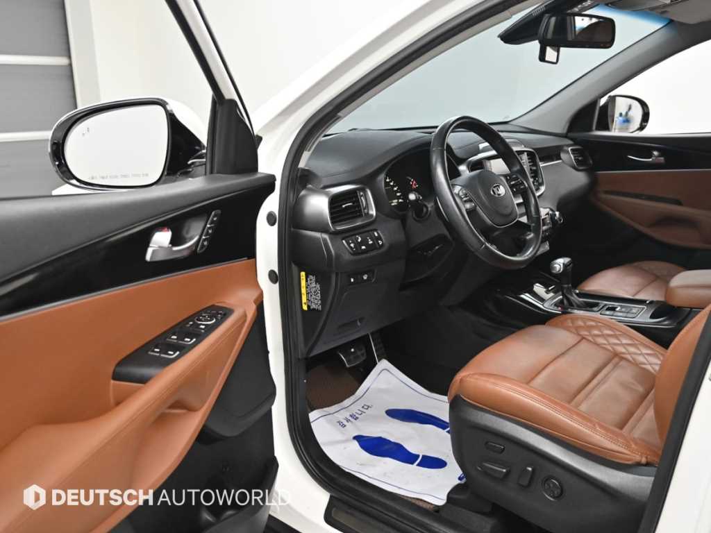 Kia Sorento — photo 11