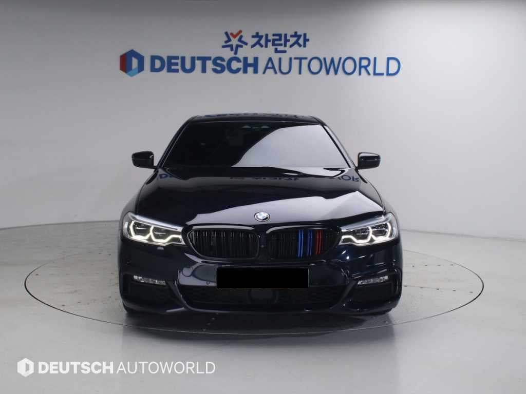 BMW 5-Series — photo 03