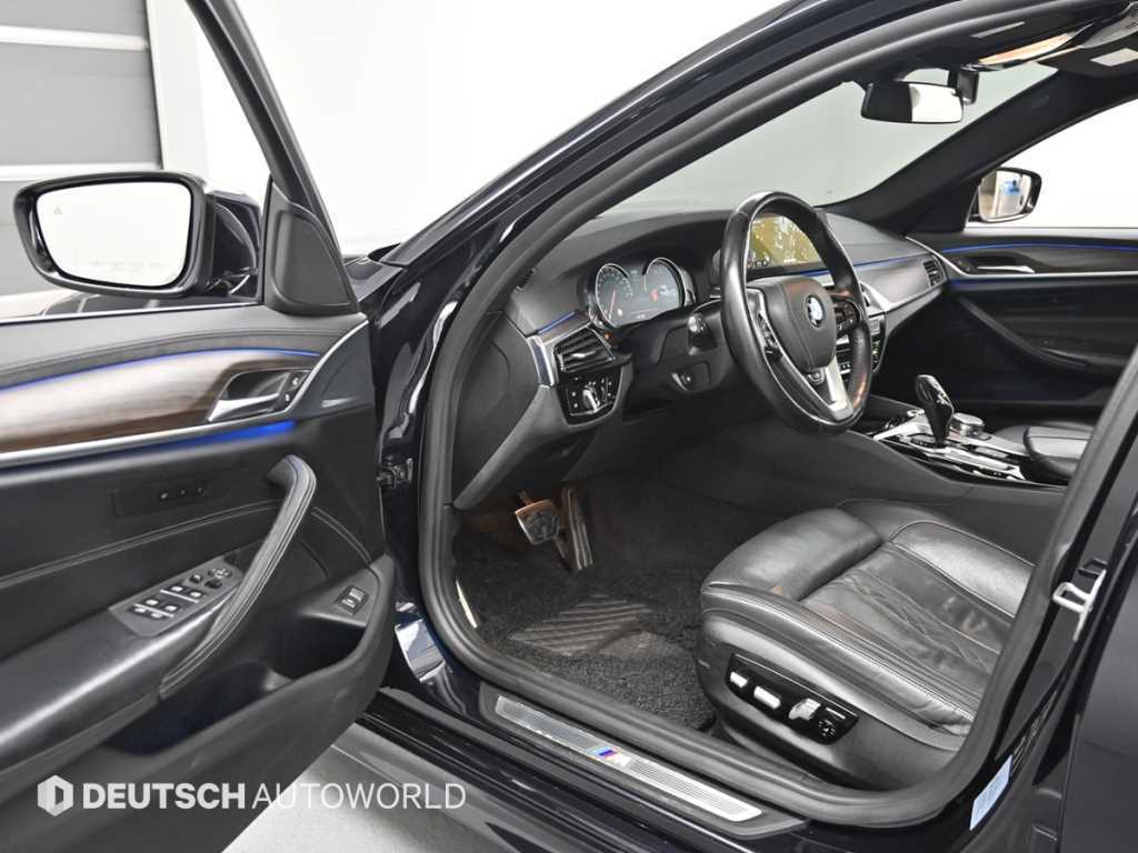 BMW 5-Series — photo 11