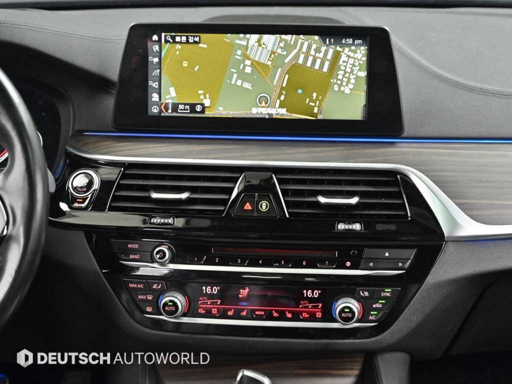 BMW 5-Series — photo 14