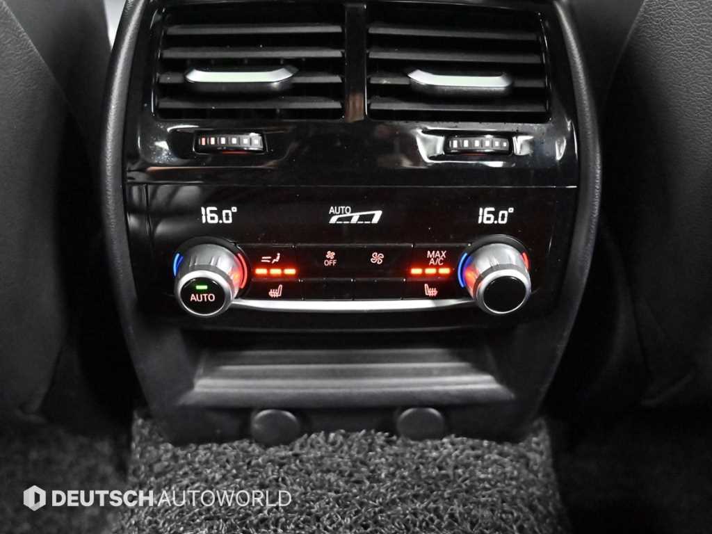 BMW 5-Series — photo 16