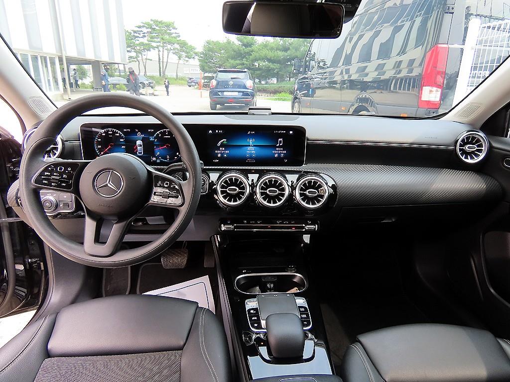 Mercedes-Benz A-Class — photo 07