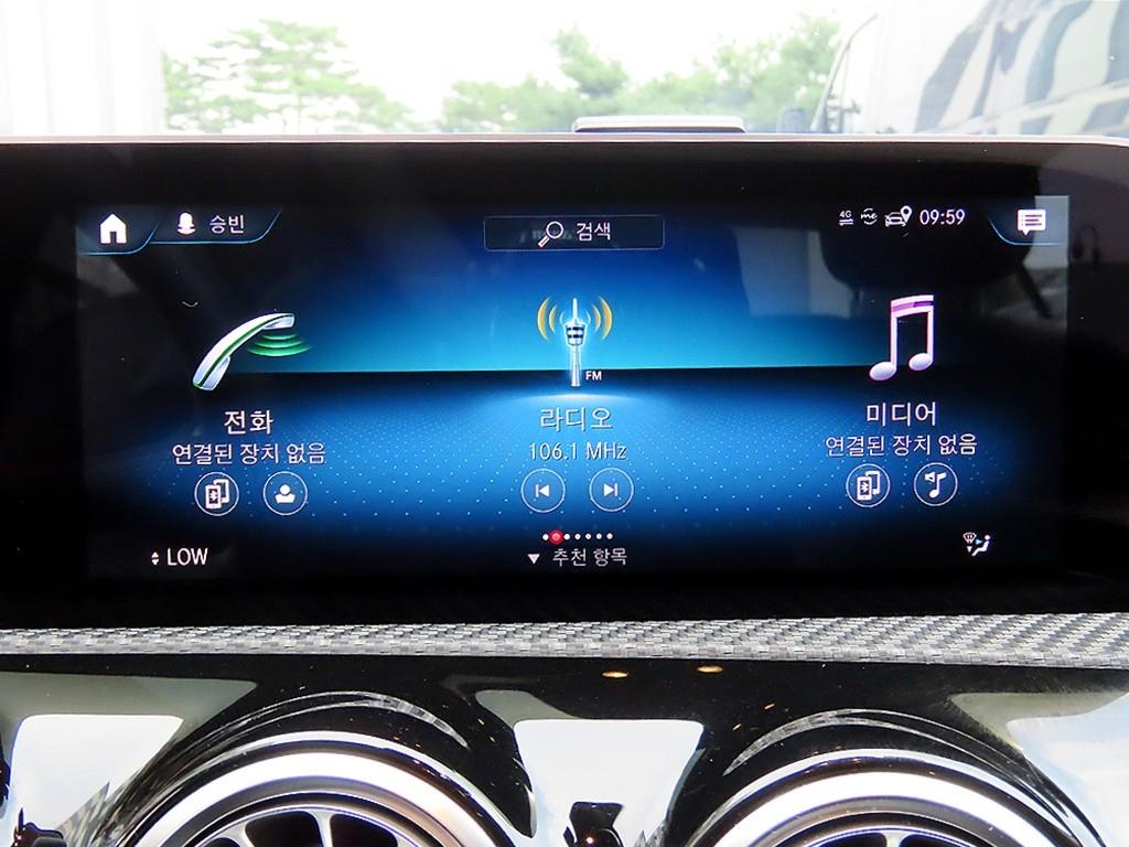 Mercedes-Benz A-Class — photo 14