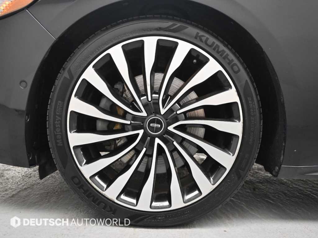 Lincoln Continental — photo 05