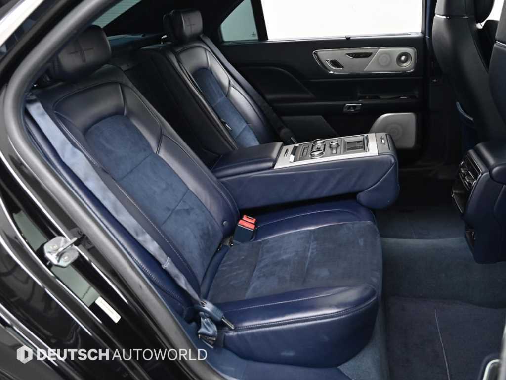 Lincoln Continental — photo 12
