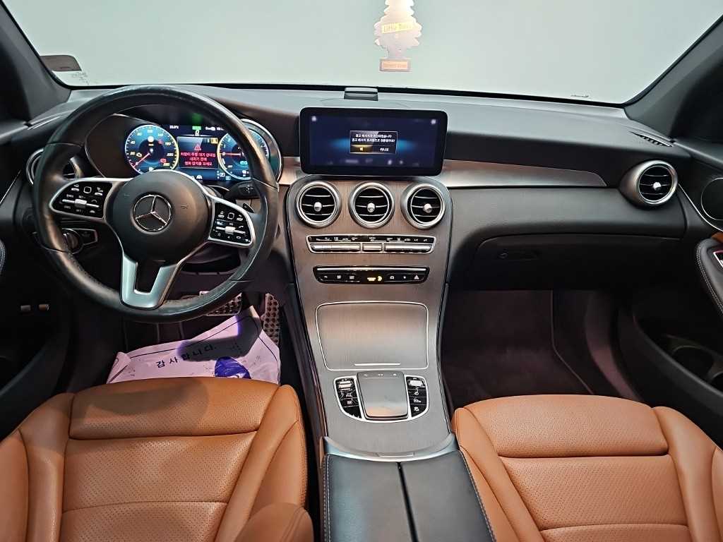 Mercedes-Benz GLC-Class — photo 07