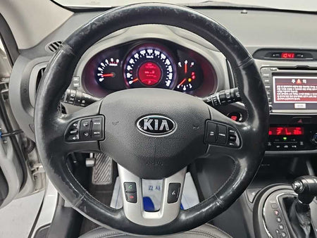 Kia Sportage — photo 09