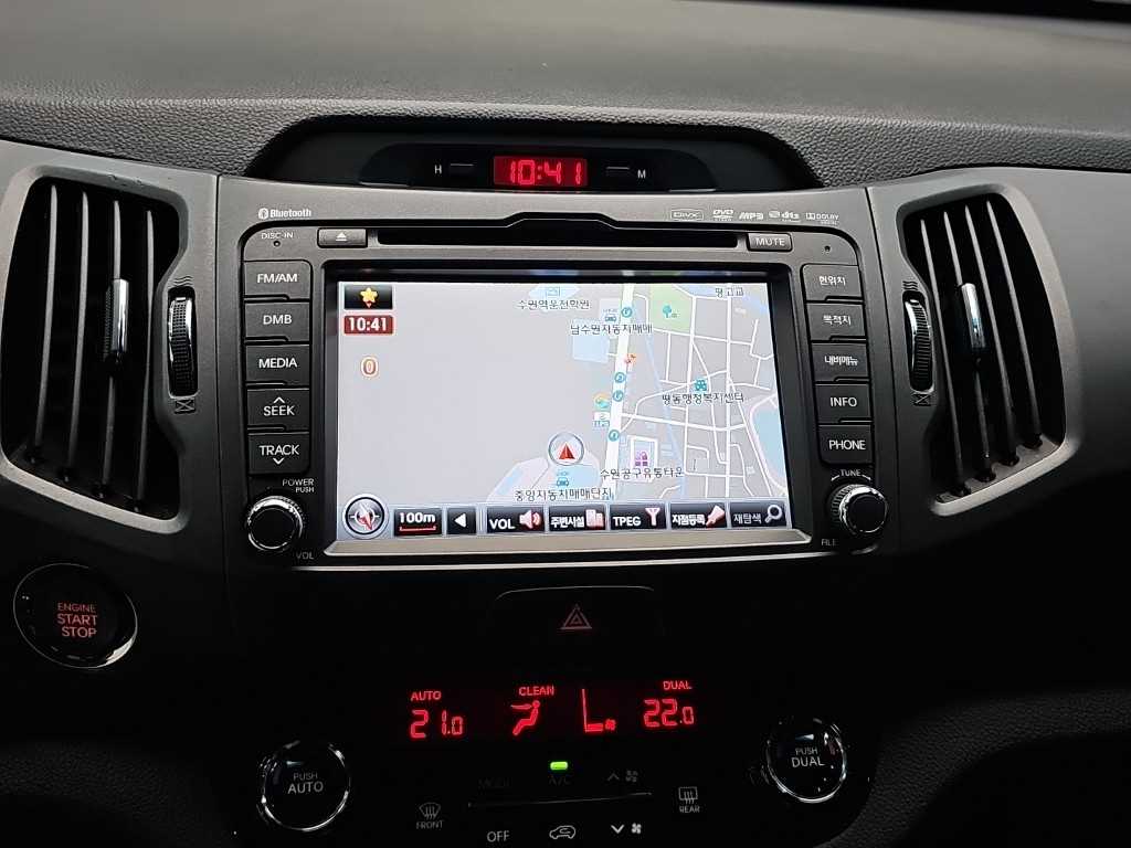 Kia Sportage — photo 14
