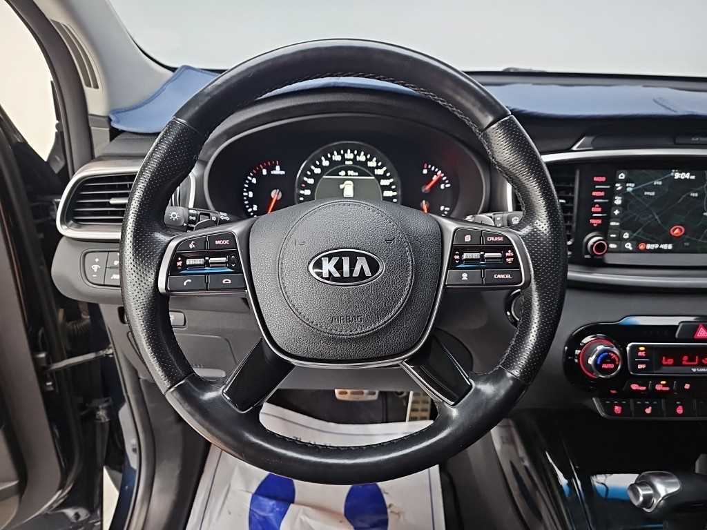 Kia Sorento — photo 09