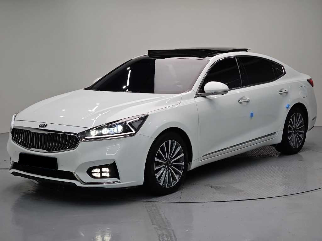 Kia K7 — photo 01