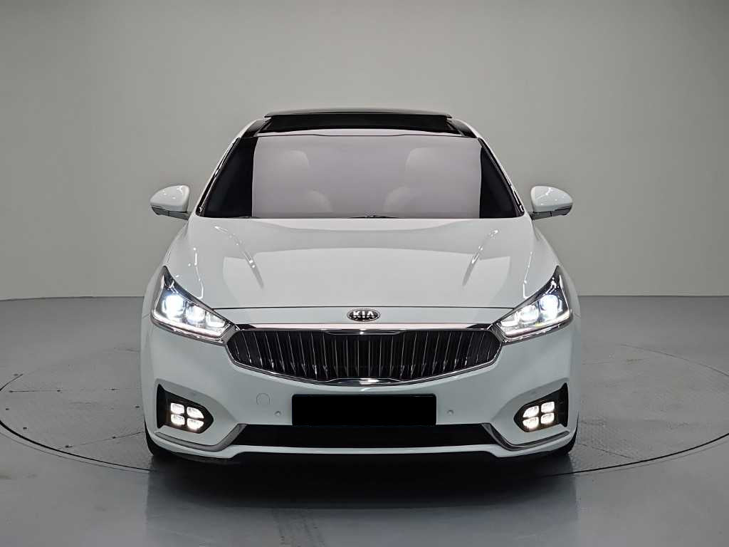 Kia K7 — photo 02