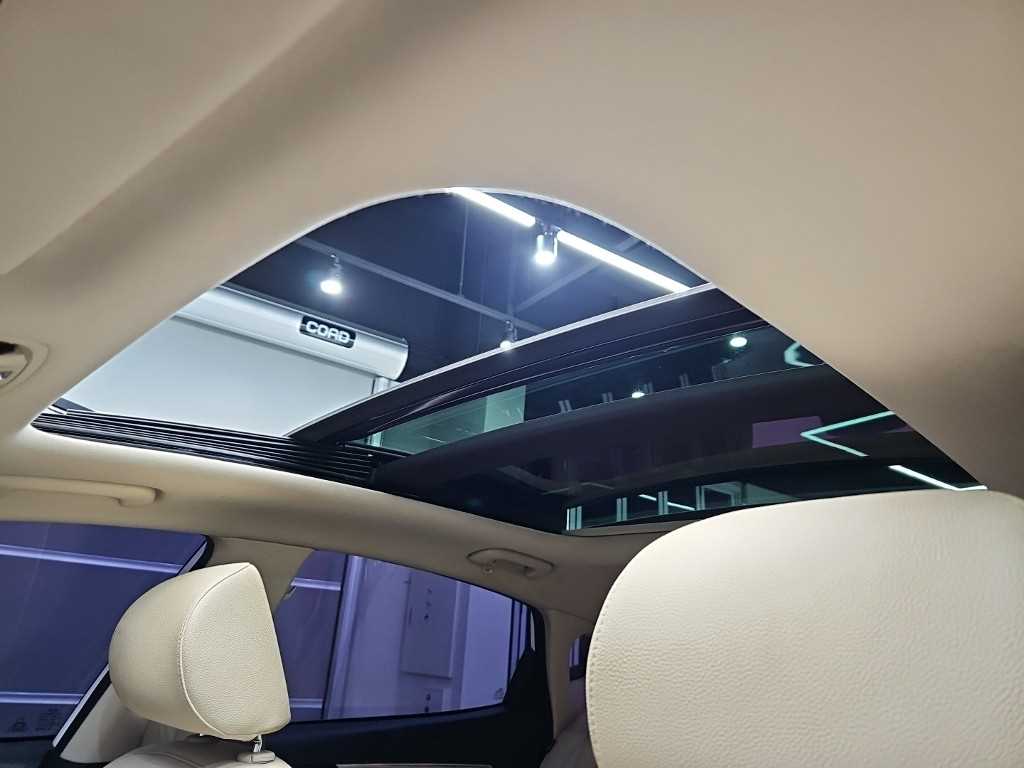 Kia K7 — photo 15