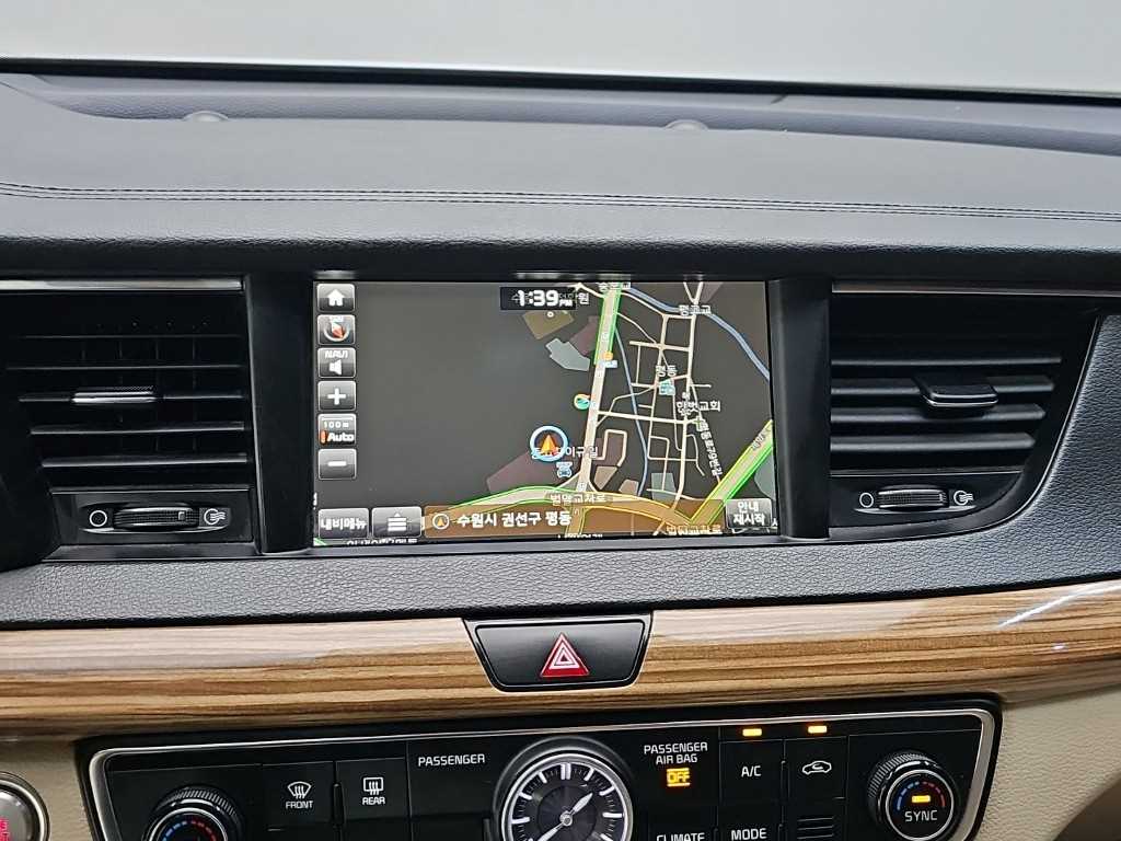 Kia K7 — photo 16