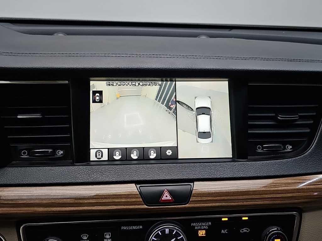 Kia K7 — photo 17