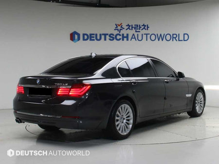 BMW 7-Series — photo 02