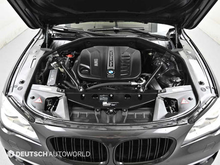 BMW 7-Series — photo 06