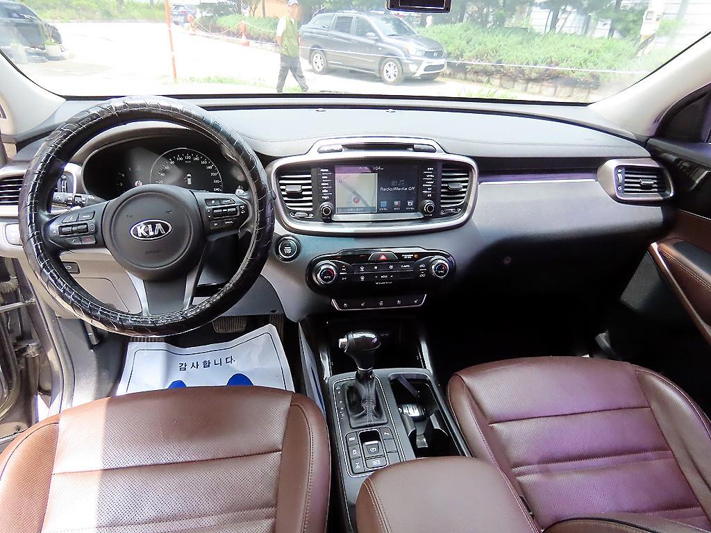 Kia Sorento — photo 07