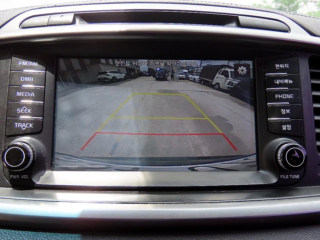 Kia Sorento — photo 16