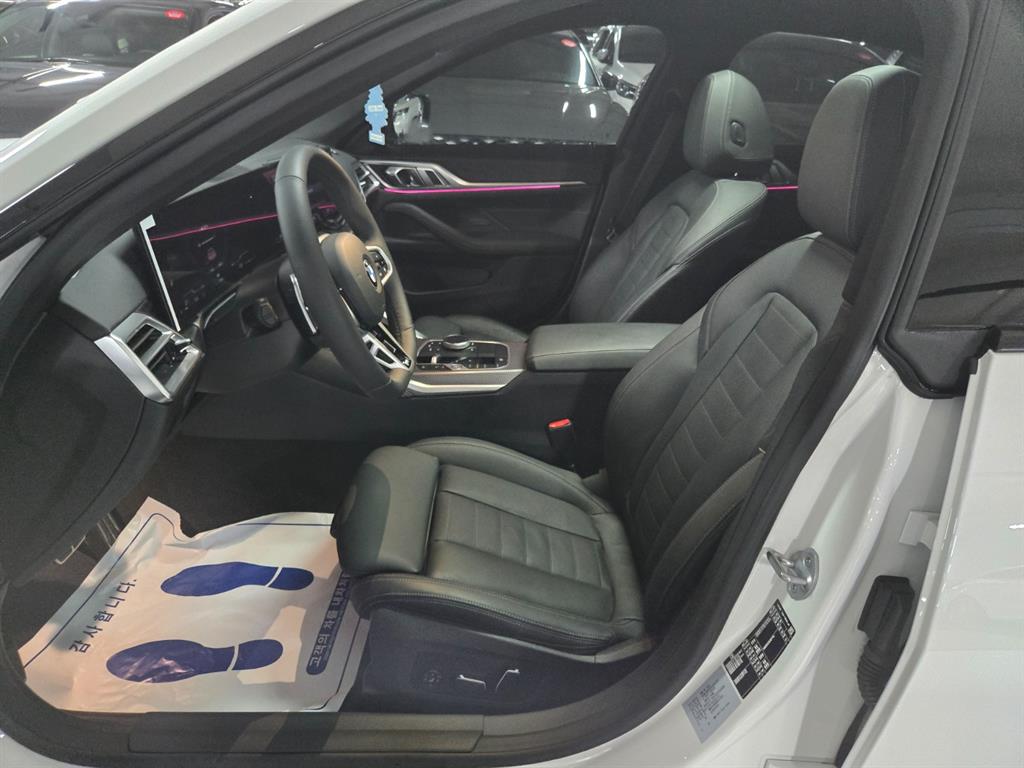 BMW 4-Series — photo 07