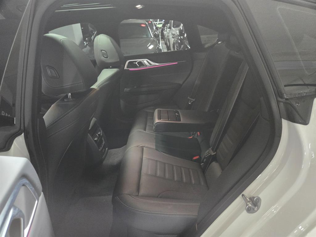 BMW 4-Series — photo 08