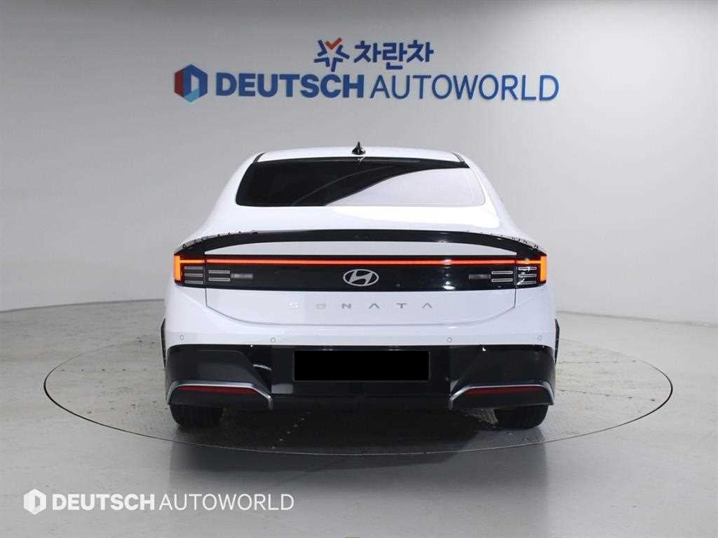 Hyundai Sonata — photo 04