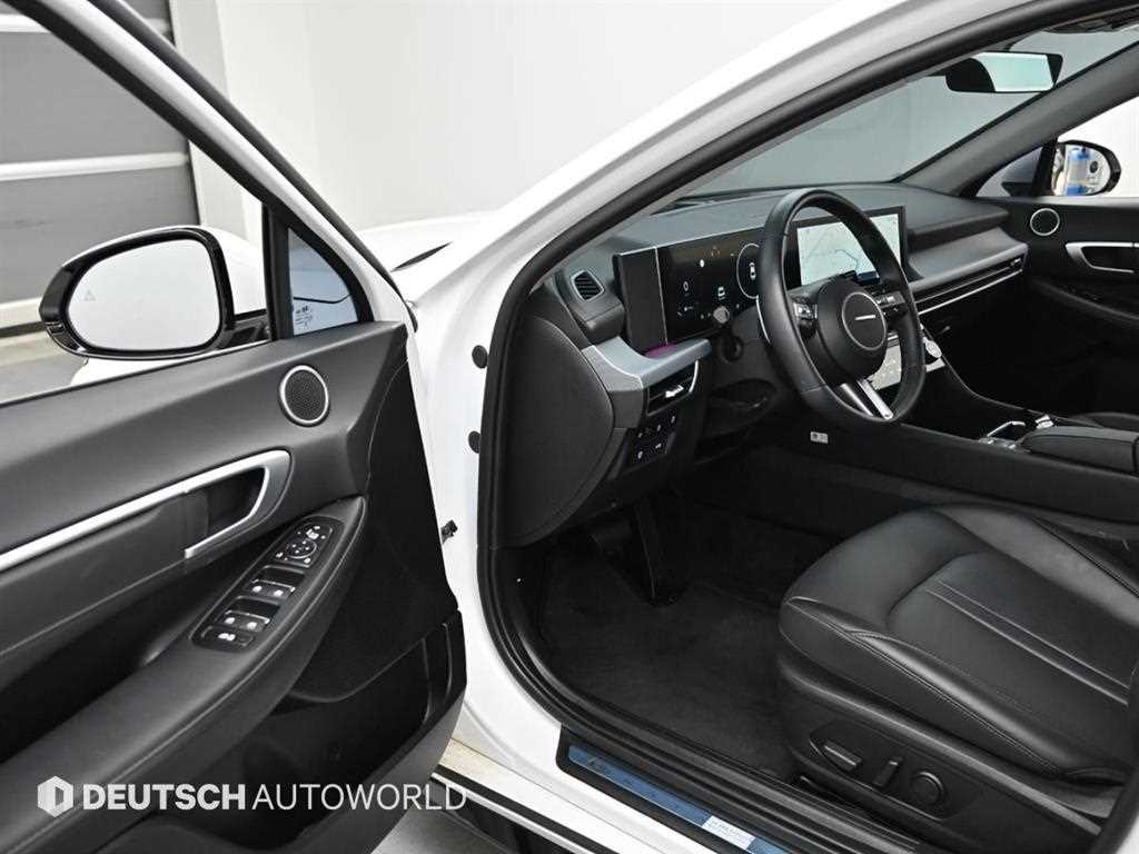 Hyundai Sonata — photo 11