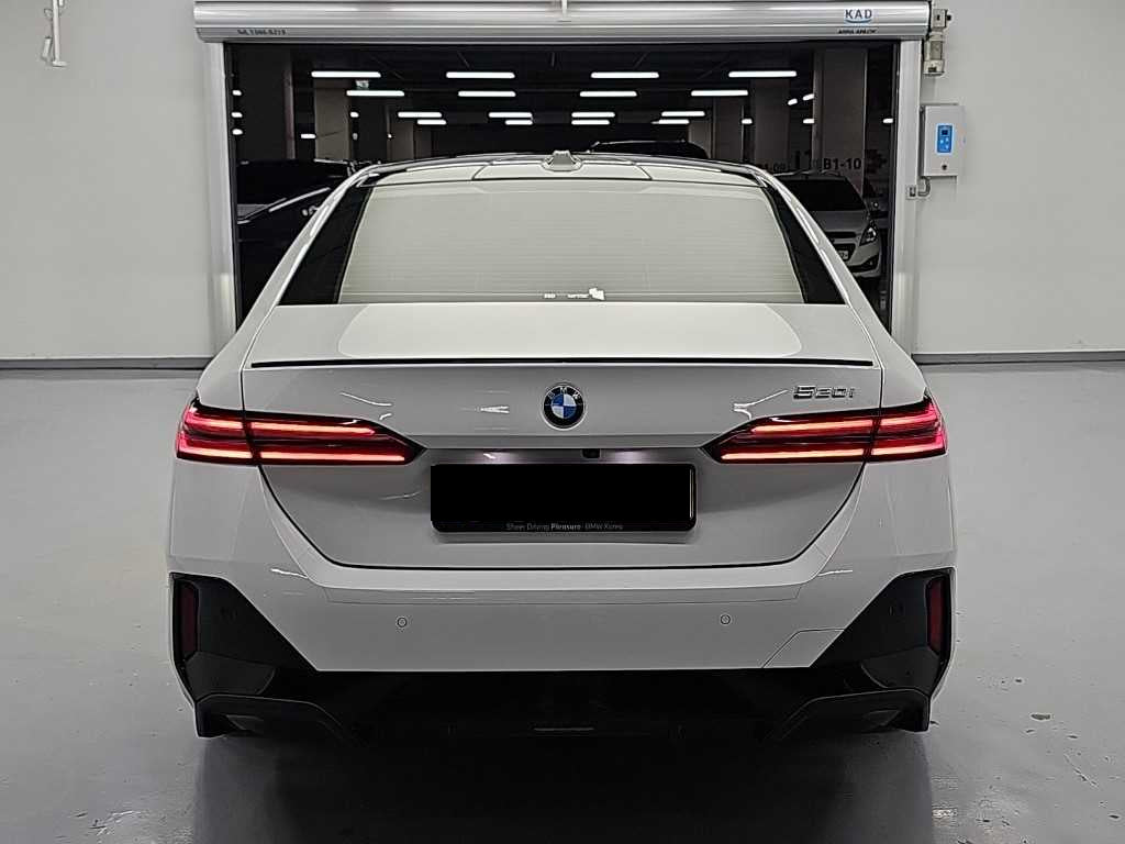 BMW 5-Series — photo 03