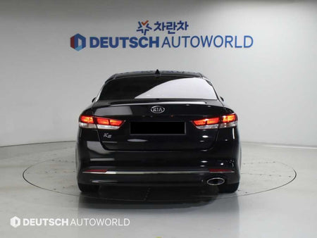 Kia K5 — photo 04