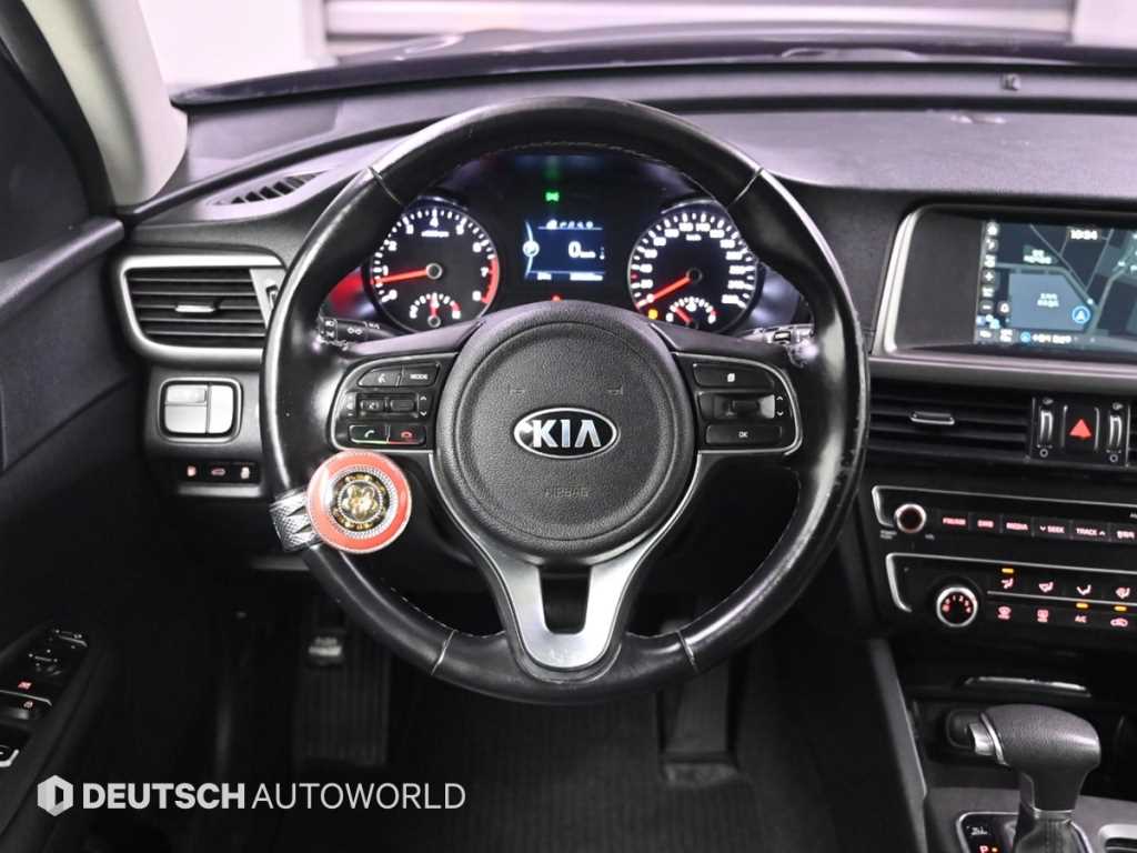 Kia K5 — photo 13