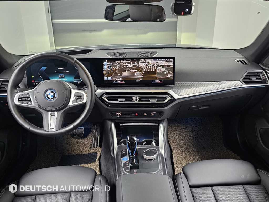 BMW i4 — photo 07