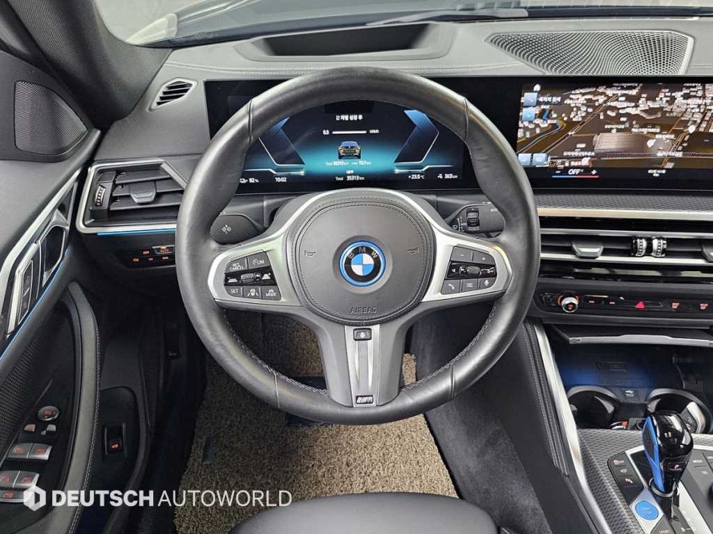 BMW i4 — photo 13