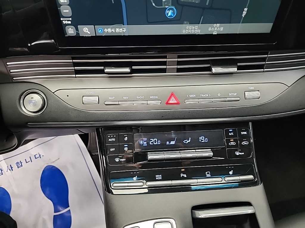 Hyundai Grandeur — photo 10