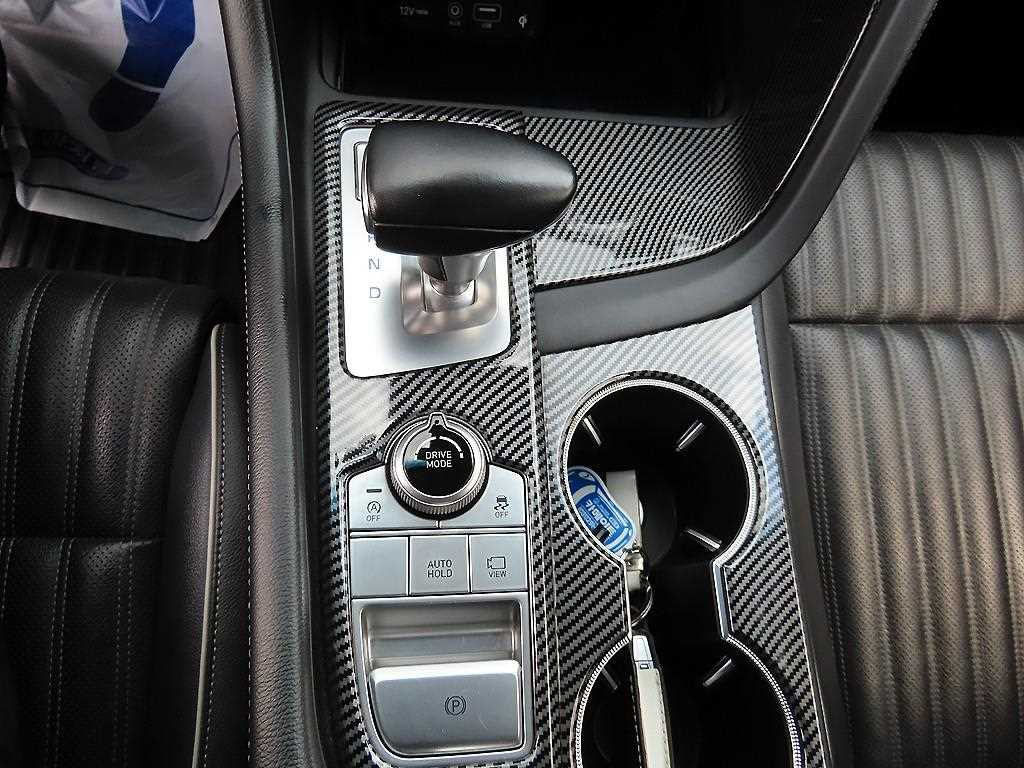 Genesis G70 — photo 10