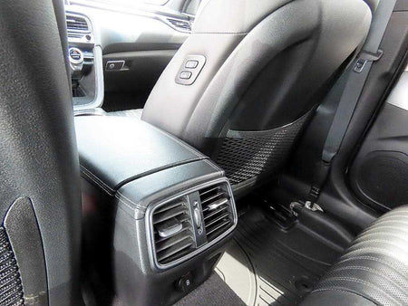 Genesis G70 — photo 17