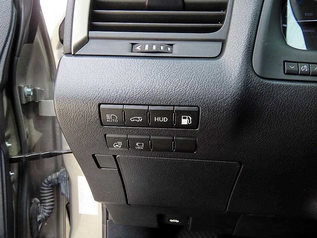 Lexus RX — photo 12