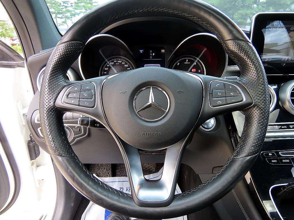 Mercedes-Benz GLC-Class — photo 08