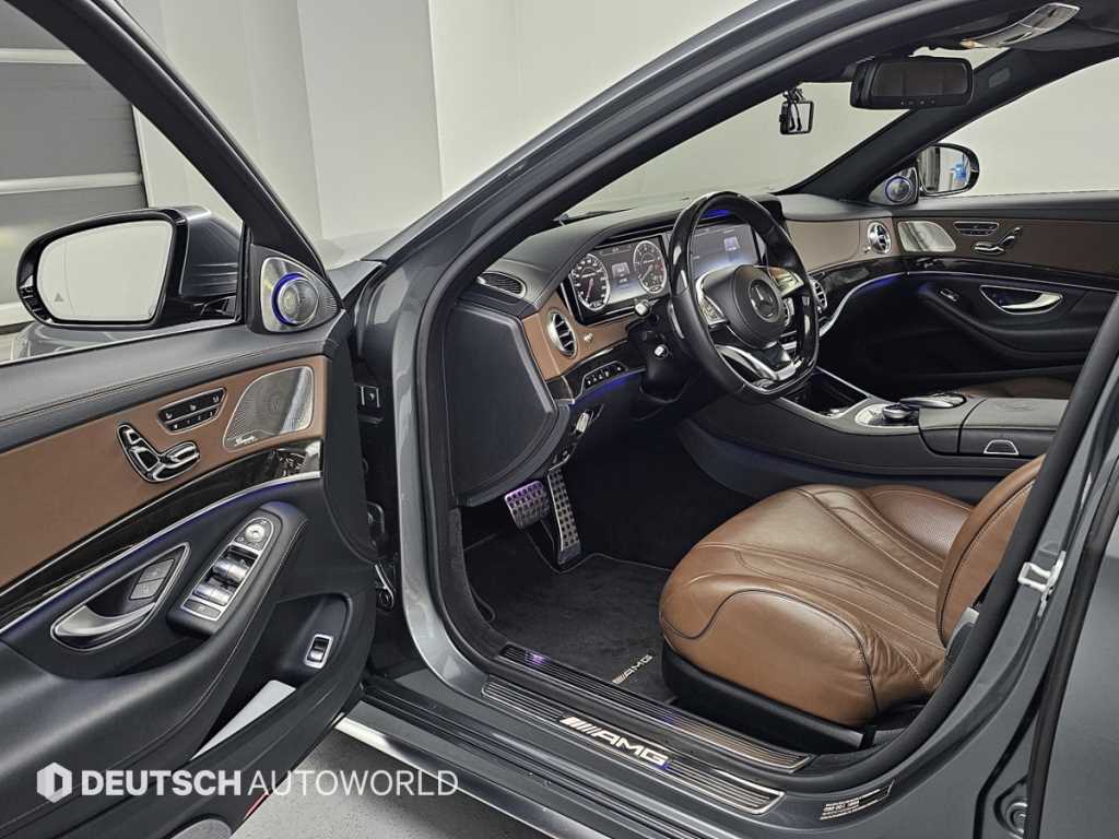 Mercedes-Benz S-Class — photo 11